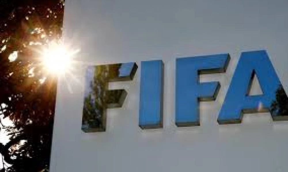 Κορονοϊός: Οι προτάσεις της FIFA για αλλαγές στο ποδόσφαιρο